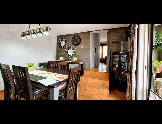4 BEDROOM HOUSE FOR SALE IN BERGSIG